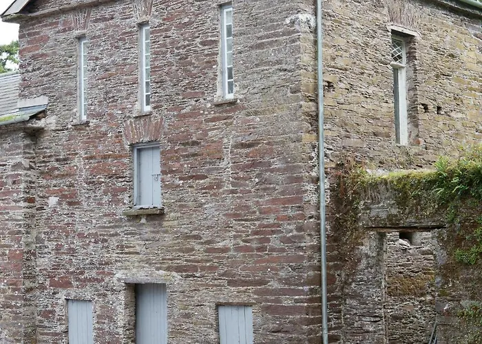 Villa Dripsey Castle Estate *