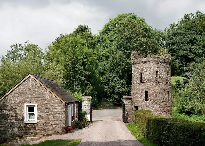 Villa Dripsey Castle Estate *